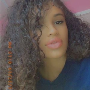 Meet your Posher, Kaley baker